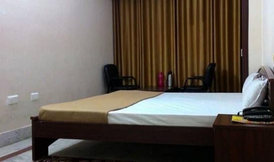 Hotel Tushtaya Residency Goddā Esterno foto